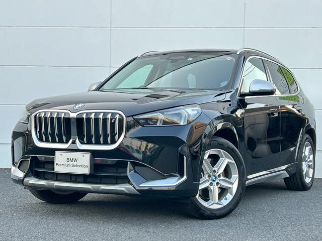 ｉＸ１ ｘＤｒｉｖｅ　３０　ｘライン　弊社元デモカー　純正１８インチアロイホイール　パーキングアシストプラス　ドライブレコーダー　ヘッドアップディスプレイ　インテリジェントセーフティ　ハンズオフアシスト　アダプティブＭサスペンション（1枚目）