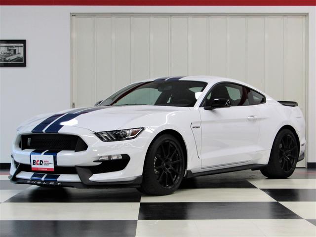 シェルビーGT350 BCD自社輸入車 RECAROシート ブラック19インチAW レーシングストライプ アクティブバルブパフォーマンスエキゾースト(1枚目)
