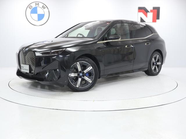 ｉＸ(BMW) ｘＤｒｉｖｅ　５０　２１インチＡＷ　パノラマサンルーフ　アクティブクルーズコントロール　全周囲カメラ　前後センサー 中古車画像