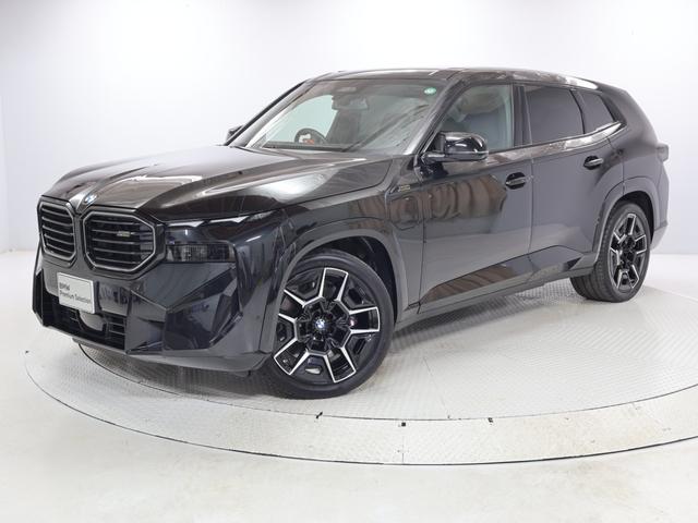 XM（BMW）ベースグレード　２２インチＡＷ　Ｂ＆Ｗスピーカー　プリズムルーフ　アクティブクルーズコントロール　ヘッドアップディスプレイ　パドルシフト　全周囲カメラ　前後センサー　アダプティブＬＥＤ　衝突軽減　車線逸脱 中古車画像