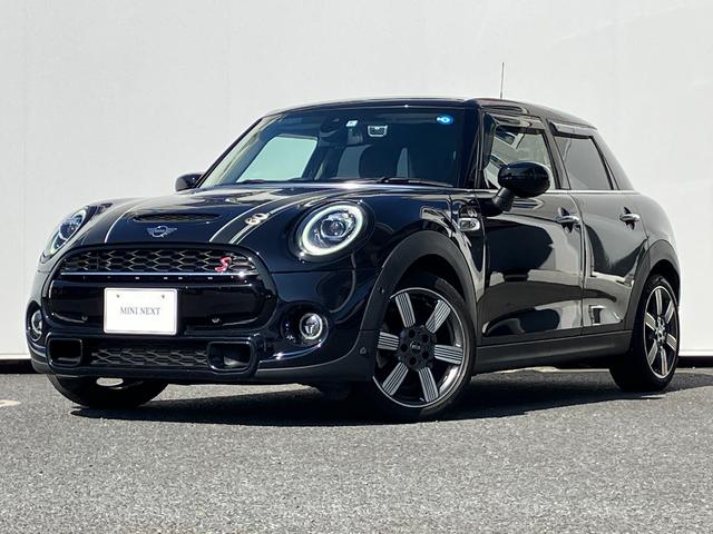 ＭＩＮＩ ＭＩＮＩ クーパーＳ 特別仕様車 ワンオーナー 専用ブラウン