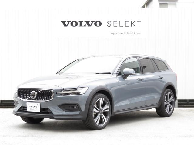 Ｖ６０(ボルボ) クロスカントリー　アルティメット　Ｂ５　ＡＷＤ　グーグル内蔵　スマホ遠隔操作　マイルドハイブリッド 中古車画像