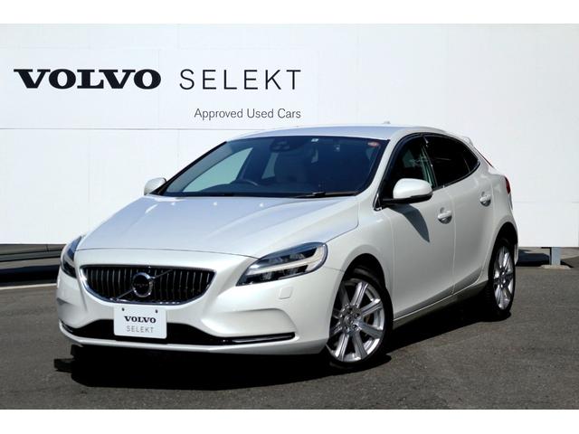 ボルボ Ｖ４０ Ｄ４　インスクリプション　ディーゼル　白本革シート　ホワイトパール　６ヵ月保証