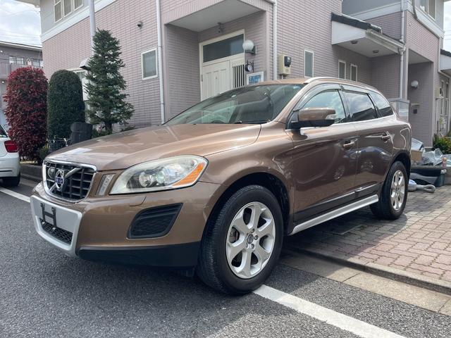 ＸＣ６０(ボルボ) Ｔ５　ＬＥ　エアコン／パワステ／パワーウィンドウ／エアバッグ／ＡＢＳ／キーレス／記録簿／禁煙車／ＨＩ 中古車画像