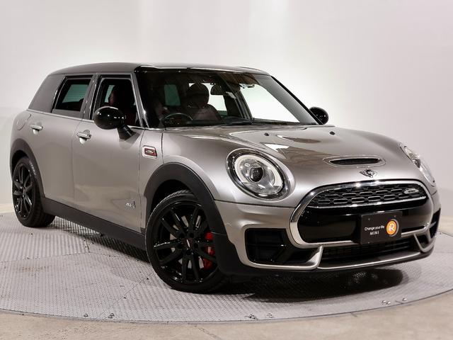 ＭＩＮＩ ＭＩＮＩ ジョンクーパーワークス　クラブマン　４ＷＤ　レザーシート　シートヒーター　１８インチホイール　バックカメラ　リア障害物センサー　ヘッドアップディスプレイ　レザーステアリング　ディーラー整備記録簿