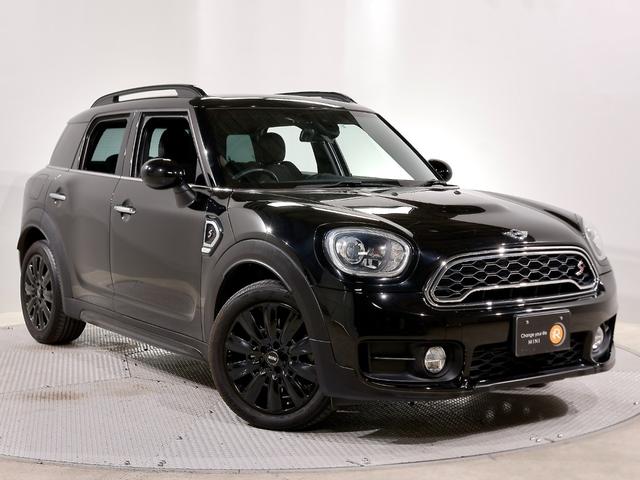 ＭＩＮＩ(ミニ) ２５０台限定　禁煙車　衝突軽減ブレーキ　アクティブクルコン　リア障害物センサー　純正ナビ　バックカメラ 中古車画像