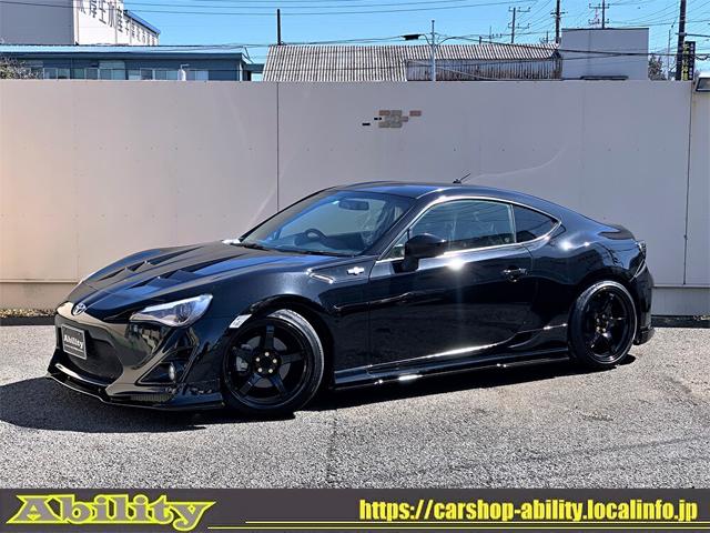 ８６(トヨタ) ＧＴ　ＨＫＳスーパーチャージャー／車高調／マフラー／ＯＩＬクーラー　ＫＵＨＬエアロ　グラムライツ１８ＡＷ　ＲＯＷＥＮボンネット　社外ヘッドライト／テール　ＳＤナビＴＶ／バックカメラ 中古車画像