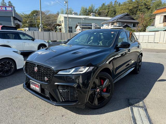 Ｆペイス(ジャガー) ＳＶＲ　ドライブレコーダー　オートクルーズコントロール　パワーシート　パークアシスト　サンルーフ　ナビ　電動リアゲート　アルミホイール　スマートキー　シートヒーター　ＡＴ　Ｂｌｕｅｔｏｏｔｈ　ＥＳＣ　エアコン 中古車画像
