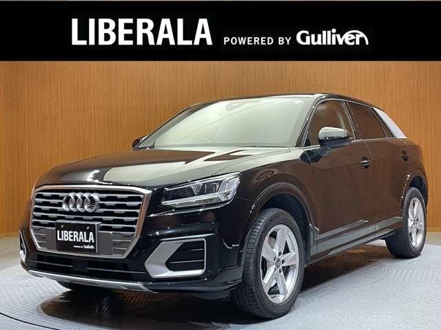 アウディ Q2