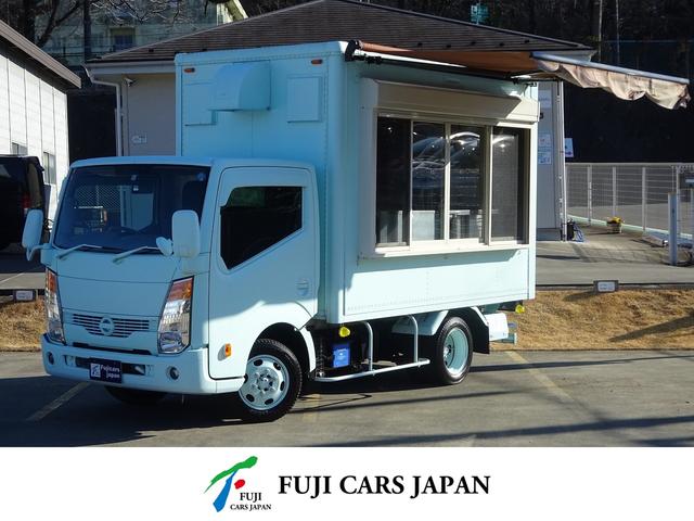 アトラストラック(日産) キッチンカー　移動販売車　ケータリングカー　ウィンドウエアコン　リアＷタイヤ　バックカメラ　２層シンク 中古車画像