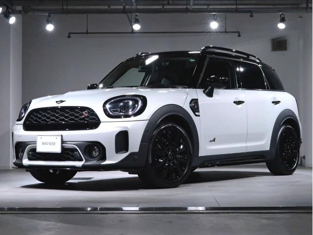 ＭＩＮＩ ＭＩＮＩ クーパーＳＤ　クロスオーバー　オール４　ＭＩＮＩ認定中古車　１年保証付き　パーキングアシスト　アクティブクルーズ　純正ＨＤＤナビゲーション　ＥＴＣ　コンフォートアクセス　バックカメラ　Ｆシートヒーター　１８ＡＷ