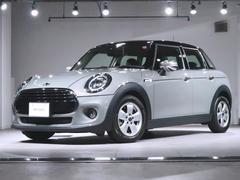 ＭＩＮＩ　ＭＩＮＩ　クーパーＤ　ピカデリーエディション　Ｆシートヒーター　リアビューカメラ