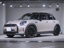 全国納車対応　最長４年保証可能 認定中古車　ドライビングアシスト　クラシックトリム　１６ＡＷ