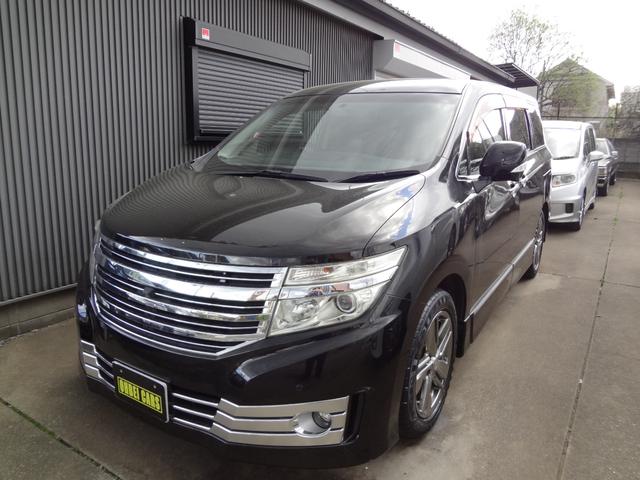 エルグランド(日産) ライダー　黒本革シート　マニュアルシート　純正ナビ　ＴＶ　スマートキー　バックカメラ　ＥＴＣ　両側パワースライドドア　純正１８インチＡＷ　７人乗り 中古車画像