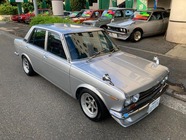 日産 ブルーバード 　４ドア　ＳＳＳ仕様　Ｌ１４