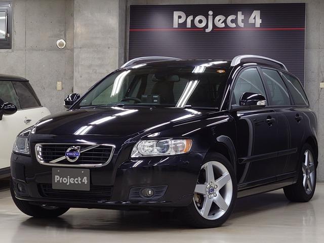 Ｖ５０(ボルボ) ２．５Ｔ　ＳＥ　レザーシート　前席パワーシート＆シートヒーター　アクティブキセノンヘッドライト　前後フォグランプ　クルーズコントロール　純正ＨＤＤナビ　フルセグＴＶ　バックカメラ　１７インチアルミホイール　ＥＴＣ 中古車画像