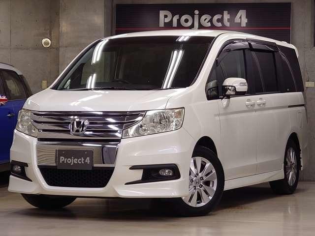 ステップワゴンスパーダ Z ナビTV フリップダウンモニター Bカメラ 両側電動スライドドア キセノンヘッドライト コーナーリングランプ付きフォグランプ アクセサリーランプ内蔵フロントグリル オートエアコン パドルシフト ETC(1枚目)