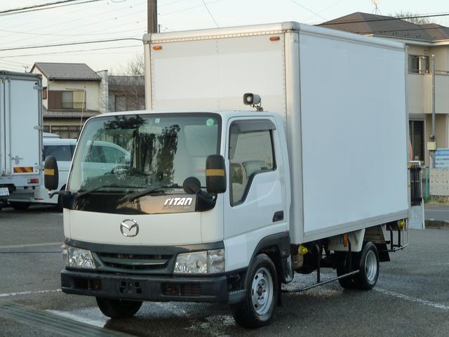 　１．３５ｔパネルバン　総重量３３５５ｋｇ　オートマ　荷室内高さ２００ｃｍ　フル装備　バックカメラ　左電格ミラー　法定整備　オイル交換実施済(1枚目)