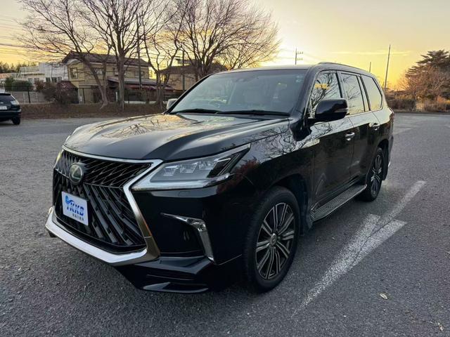 ＬＸ ＬＸ５７０　純正ナビ　３６０度カメラ　冷蔵庫　後席モニター　サンルーフ　ＥＴＣ　シートヒーター　　ＴＶ（1枚目）