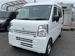 三菱　ミニキャブバン　Ｅ　届出済未使用車　ＡＭ　ＦＭラジオ