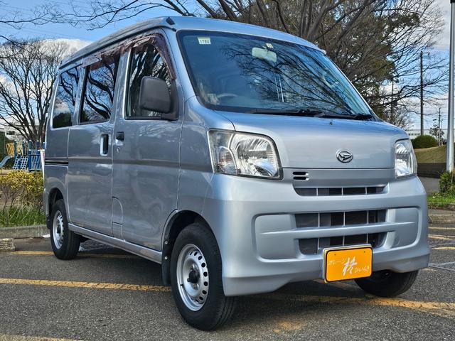 ダイハツ ハイゼットカーゴ ＤＸ　屋根ひょう害有　５ＭＴ　４ＷＤ