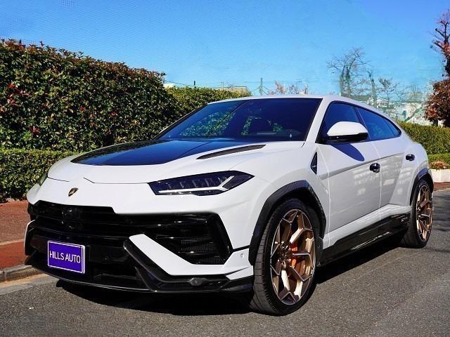 ペルフォルマンテ　４ＷＤ　１オーナー　バング＆オルフセン　パノラマＳＲ　２３インチＯＰＡＷ　アンビエントライトＰＫＧ　ナイトビジョン　ハイウェイアシスタントカーボンボンネット　アーバンロードアシスタント