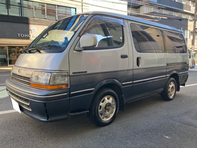 ワンオーナー　オリジナル仕様　トリプルムーンルーフ！ 詳しくは販売店までお気軽にご連絡ください！