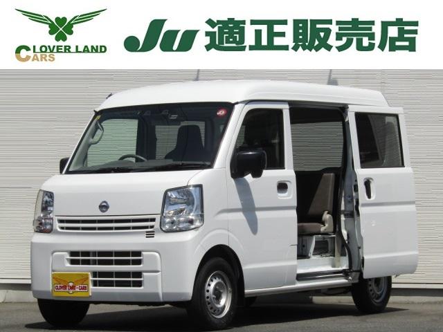 日産 ＮＶ１００クリッパーバン ＤＸ　セーフティパッケージ　メモリーナビＭＤＶ−Ｄ３０８ＢＴ　バックカメラ