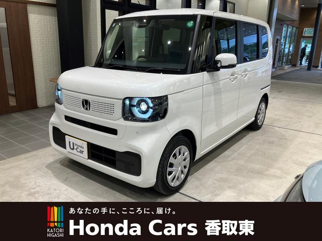 Ｎ－ＢＯＸ ベースグレード　レンタカー登録　運転支援機能　ドラレコ　８インチ純正ナビ　ＥＴＣ　フロアマット　フルＬＥＤヘッドライト　７インチＴＦＴ液晶メーター　オートパーキングブレーキ　充電用ＵＳＢ　ＵＶ・ＩＲカットガラス（1枚目）