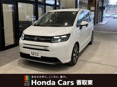 フリード エアー EX フロアマット 9インチ純正ナビ ETC シートヒーター LEDヘッドライト ブラインドスポットモニター 両側パワスラ 本革巻ステアリングホイール 360°スーパーUV・IRカット 15インチAW 中古車画像