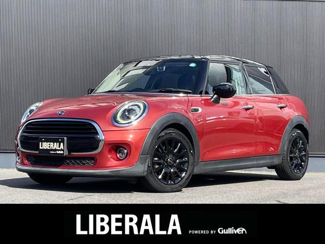 特別使用車　専用３Ｄインテリアサーフェス　専用シート ペッパーＰＫＧ　純正ナビ　バックカメラ　インテリジェントセーフティ