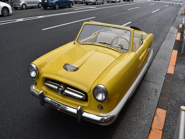 旧車ナッシュメトロポリタン　コンバーチブル　幌付き