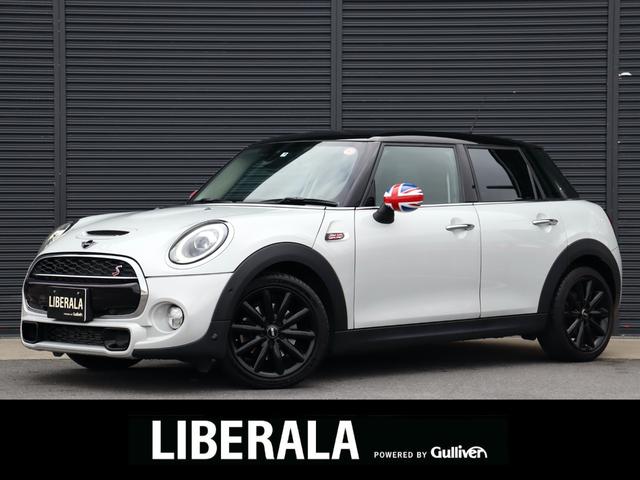 ＭＩＮＩ(ミニ) クーパーＳ　後期　ペッパーＰ　スポーツドライビングＰ　ＪＣＷステアリング　インテリセーフ　ＡＣＣ 中古車画像