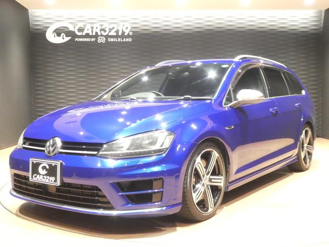 ゴルフＲヴァリアント(フォルクスワーゲン) ベースグレード　禁煙車／ヒーター付き黒革パワーシート／Ｄｉｓｃｏｖｅｒ　Ｐｒｏパッケ−ジ／地デジフルセグテレビ／ＡｐｐｌｅＣａｒＰｌａｙ／ＤＶＤ再生／バックカメラ／ビルトインＥＴＣ／レーシングラインインテークパイプ 中古車画像