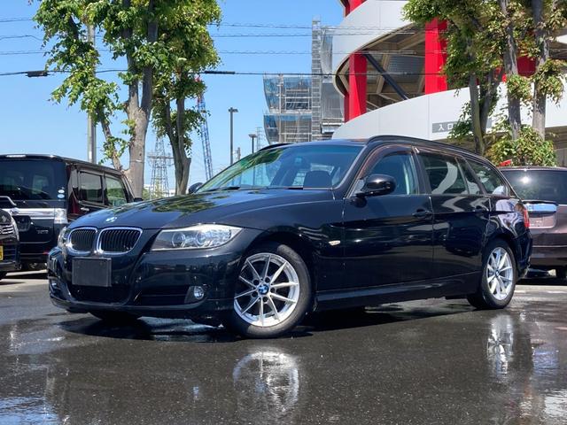 ＢＭＷ ３シリーズ ３２０ｉツーリング　黒内装　ＥＴＣ付き☆彡　ナビ　ＣＤ　　純正アルミホイール　ＣＤ　ＡＵＸ　セミＭＴモード付き　キーレスエントリー　スマートキー　ＡＢＳ