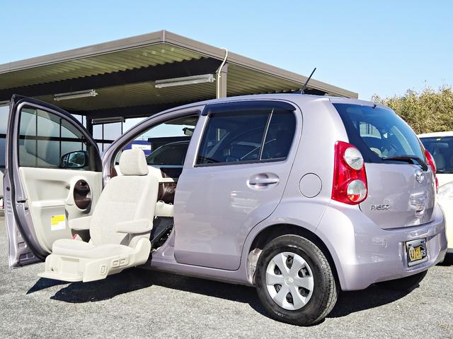 X Lパッケージ 車検整備2年付き 助手席サイドリフトアップ車Aタイプ 手動車いす用収納装置 1オーナー 禁煙車 CDデッキ スマートキー オートA/C 新品バッテリー 記録簿H27/28/R3年度有り全ディーラー整備(1枚目)