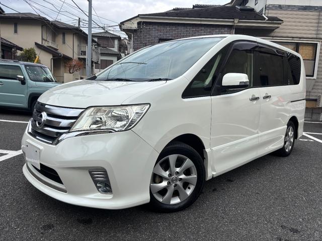 人気のセレナが入庫致しました！！まずはお電話から！！ ナビＴＶ！Ｂモニター！両側電動ドア！ＥＴＣ！ＨＩＤライト！スマキー！