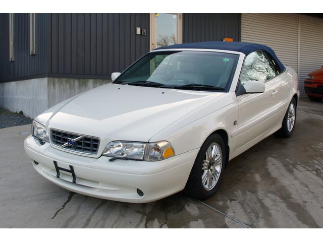 ボルボ c70カブリオレ 電動オープン 幌タイヤ新品交換の中古車 車体価格78万円 02年式 走行3 6万キロ 車体色ホワイト 千葉県千葉市中央区星久喜町1110 3 auto tops オートトップス の在庫 グーネット中古車 ボルボ c70カブリオレ 電動オープン 幌タイヤ新品交換の中古車 車体価格78万円 02年式 走行3 6万キロ 車体色ホワイト 千葉県千葉市中央区星久喜町1110 3 auto tops オートトップス の在庫 グーネット中古車