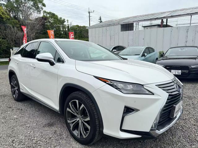 ＲＸ４５０ｈ　バージョンＬ　パワートランク　衝突被害軽減　クリアナンスソナー　シートヒータ　衝突安全ボディ　２．０ＥＴＣ　サイドカメラ　オートエアコン　アイドリングストップ　ブルーレイ　オートクルーズ　Ｂｌｕｅｔｏｏｔｈ　ＵＳＢ