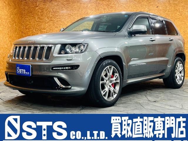 SRT8 サンルーフ BILSTEINアダブティブサス 純正AW ハーフレザー シートヒータ・クーラ ALPINEナビ・TV F・S・Bモニター BT接続 ALPINEプレミアムサウンドシステム ソナー ETC(1枚目)