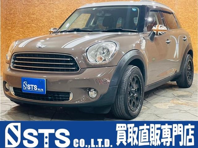 ＭＩＮＩ ＭＩＮＩ クーパー　クロスオーバー　ユーザー様直接仕入　５人乗　ホワイトルーフ　シルバールーフレール　ボンネットストライプ　ユニオンジャックドアミラー　社外１６ＡＷ　社外ナビ　レザー調シートカバー　後席ベンチシート　リモコンキー　ＥＴＣ