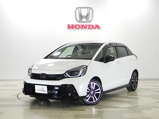 フィット(ホンダ) ｅ：ＨＥＶＲＳ　禁煙／元試乗車デモカー／オプション装着複数あり／渋滞運転支援機能／コネクテッド／９イ 中古車画像