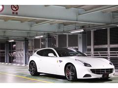 FF ベースグレード 禁煙 Bianco アップルカープレイ ダイヤモンド鍛造20インチ ロッソコルサブレーキ LED付カーボンステアリング カーボンダッシュボード F.Rリフター アルカンターラールーフ 空気圧センサー 中古車画像