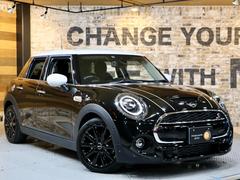 ＭＩＮＩ　ＭＩＮＩ　禁煙車　ワンオーナー　純正ＨＤＤナビ　バックカメラ