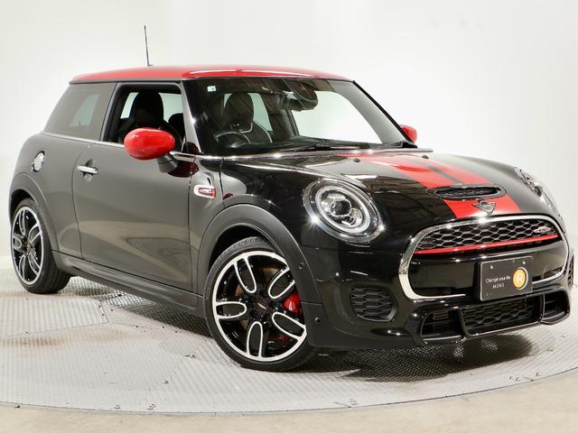 ＭＩＮＩ ＭＩＮＩ 禁煙車　ハーフレザーシート　純正ナビ　バックカメラ