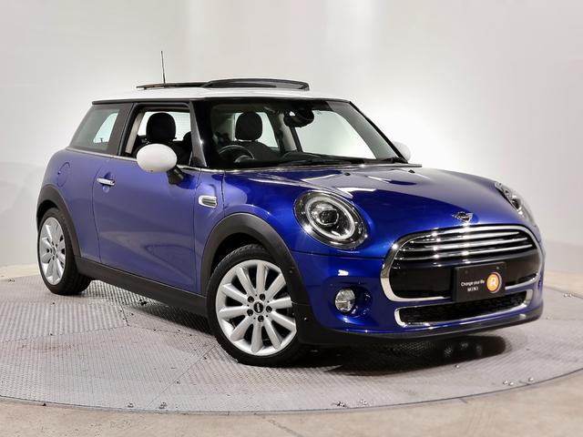 ＭＩＮＩ ＭＩＮＩ 禁煙車　サンルーフ　純正ナビ　バックカメラ　衝突軽減ブレーキ　前後障害物センサー　パーキングアシスト　マルチファンクション　純正アルミホイール　ＥＴＣ　整備付