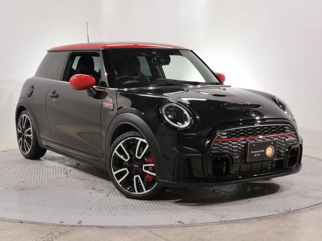 ＭＩＮＩ ＭＩＮＩ 禁煙車　ハーフレザーシート　シートヒーター　バックカメラ