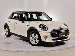 ＭＩＮＩ　ＭＩＮＩ　バックカメラ　前後障害物センサー　パーキングアシスト　純正ナビ