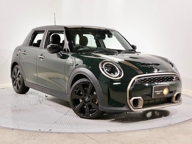 ＭＩＮＩ ＭＩＮＩ クーパーＳ　レゾリュート　エディション　特別仕様車