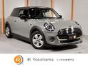carPhoto